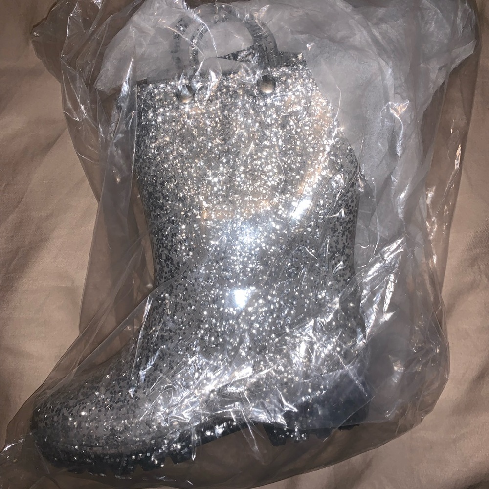New Zoogs Silver Glitter Light Up Rain Boots